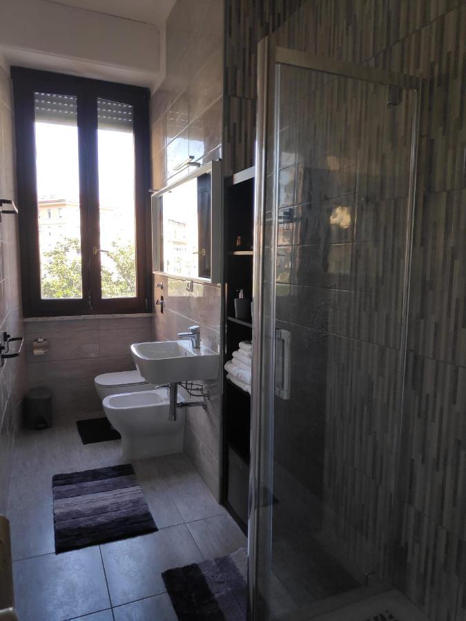 Duomo Lucania M3 - Barney's Apartamento Milán