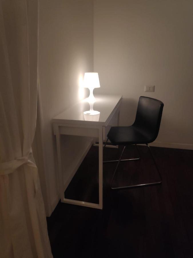 Duomo Lucania M3 - Barney's Apartamento Milán
